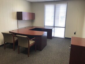 1500-1506 W Dewitt Henry Dr, Beebe, AR for lease Interior Photo- Image 2 of 5