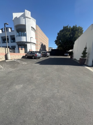 832 N La Cienega Blvd, Los Angeles, CA for lease - Building Photo - Image 3 of 16