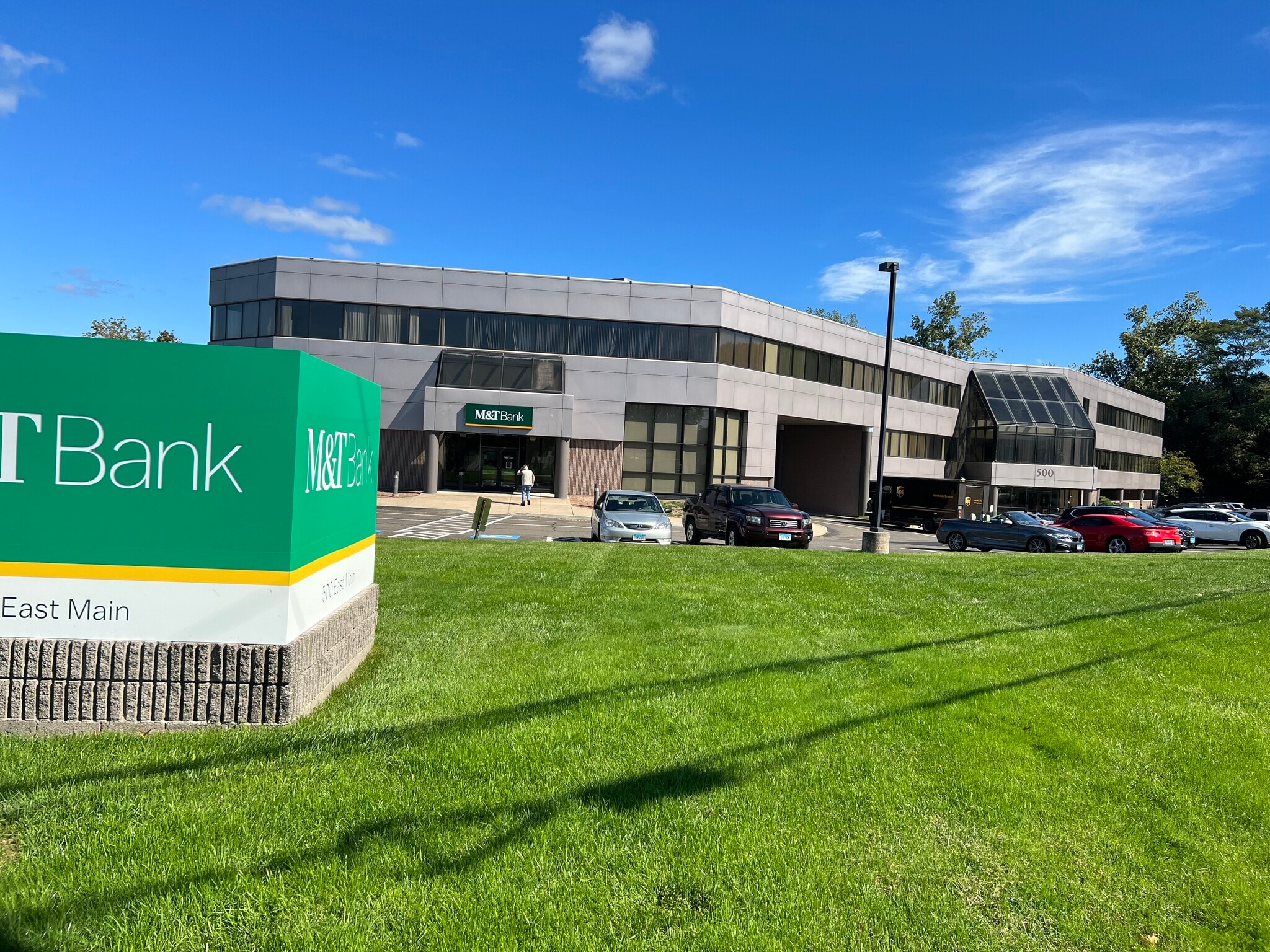 500 E Main St, Branford, CT for lease Interior Photo- Image 1 of 4