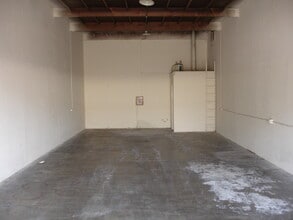 1106 E Walnut St, Santa Ana, CA for lease Interior Photo- Image 1 of 3
