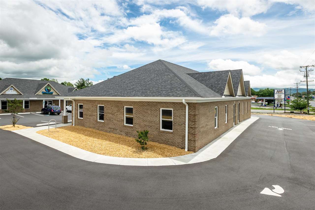 100 Community Dr, Waynesboro, VA 22980 BRAND NEW COMMERCIAL BUILDING