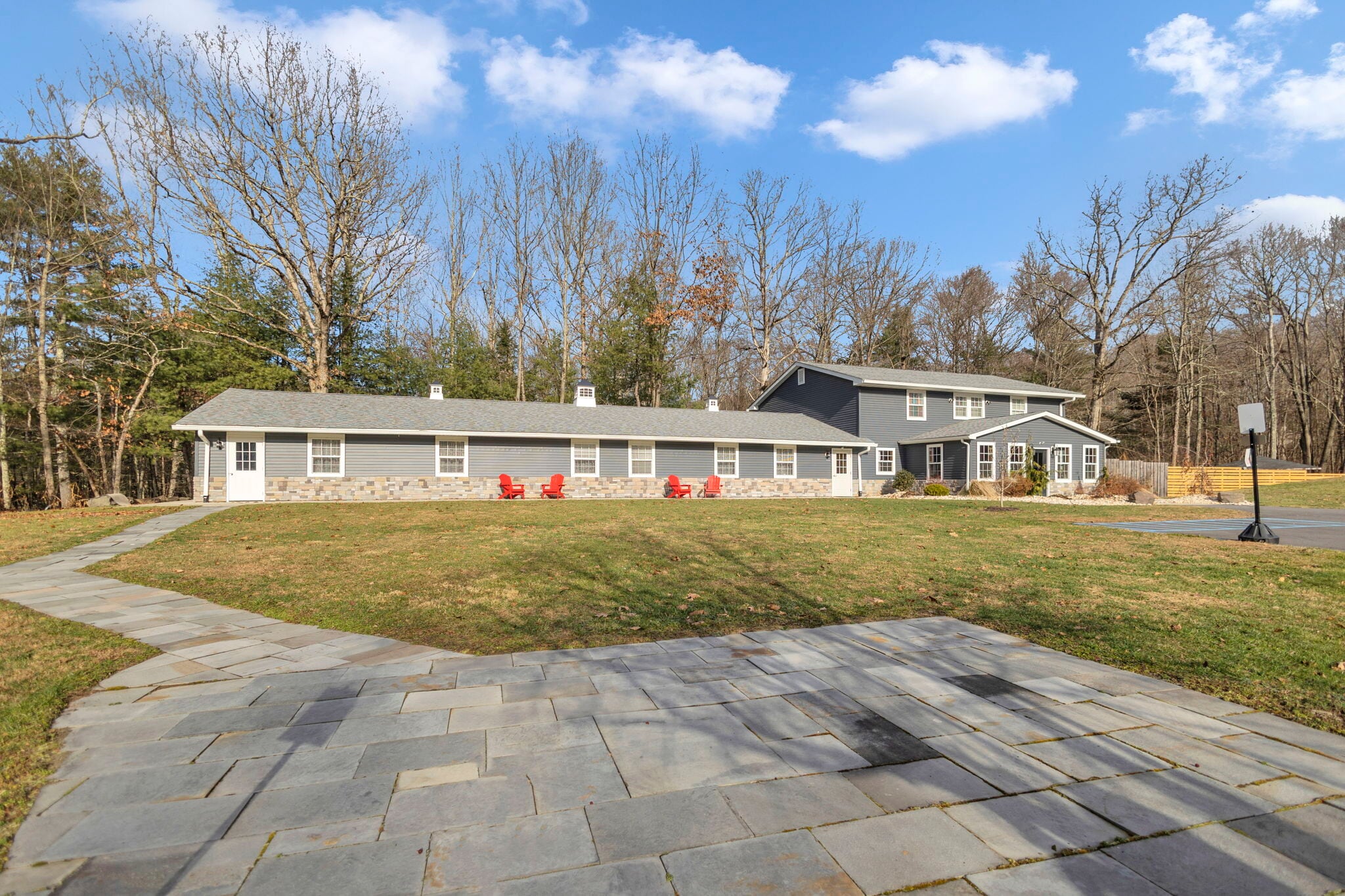 106 Carr St, Nicholson, PA for sale Primary Photo- Image 1 of 85