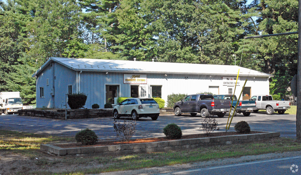 22 Danville Rd, Plaistow, NH for lease - Building Photo - Image 2 of 2