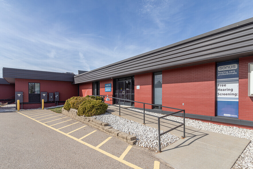 3535 Park St, Muskegon, MI for lease - Building Photo - Image 2 of 9