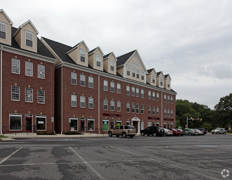 601 7th St, Laurel, MD for lease - Primary Photo - Image 1 of 54