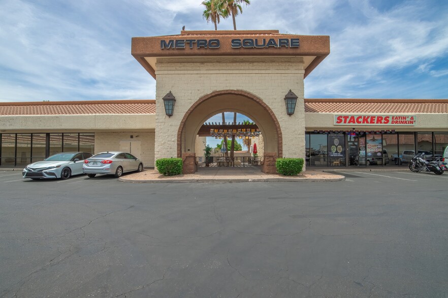 2855 W Cactus Rd, Phoenix, AZ for lease - Building Photo - Image 2 of 3