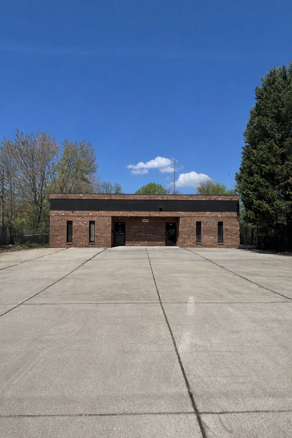 808 English Rd, High Point, NC for lease Building Photo- Image 1 of 6
