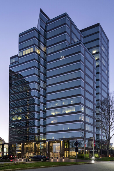 3399 Peachtree Rd NE, Atlanta, GA for lease - Building Photo - Image 3 of 62