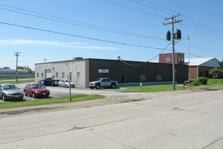 More details for 1614 Fuller Rd, West Des Moines, IA - Industrial for Sale