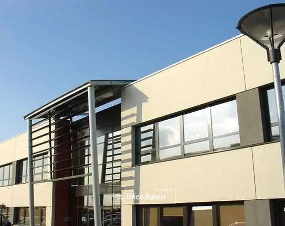 Office in Saint-Priest for lease - Building Photo - Image 2 of 38