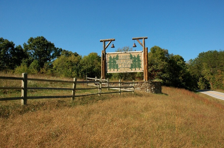 121 Ridge Rd, Spencer, TN 38585