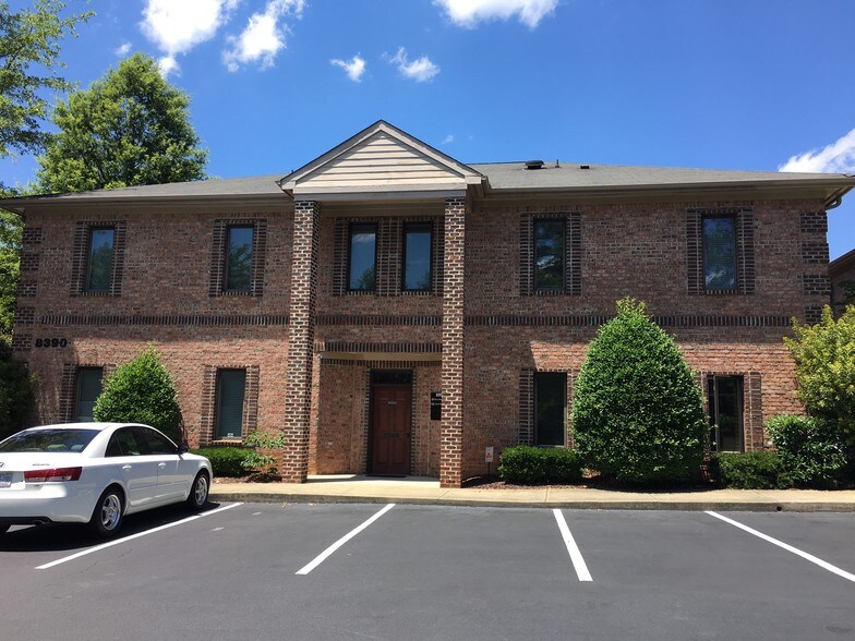 8390 Six Forks Rd, Raleigh, NC for sale - Building Photo - Image 1 of 1