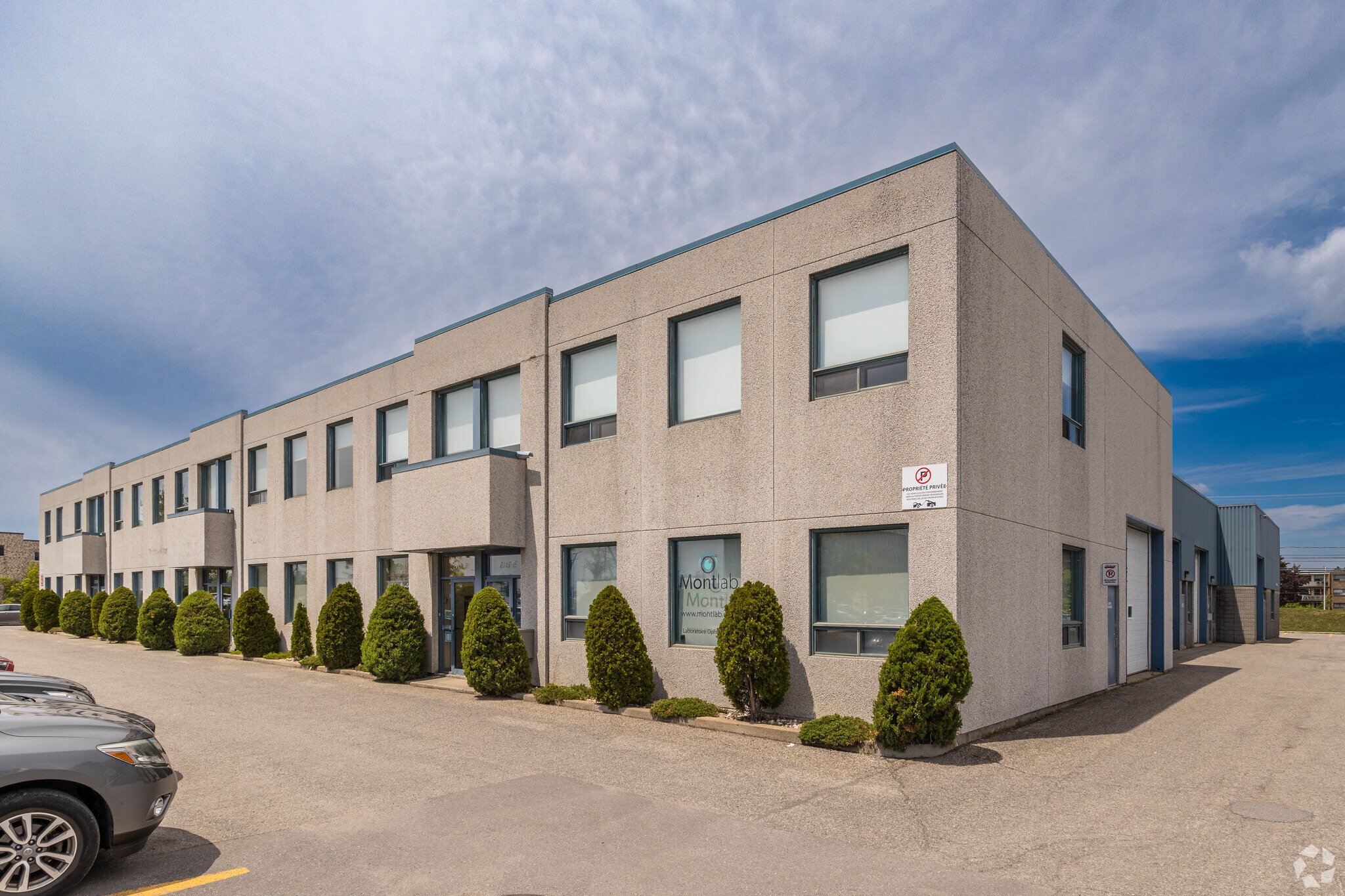 2113 Rue Saint-Régis, Dollard-des-Ormeaux, QC for sale Building Photo- Image 1 of 1