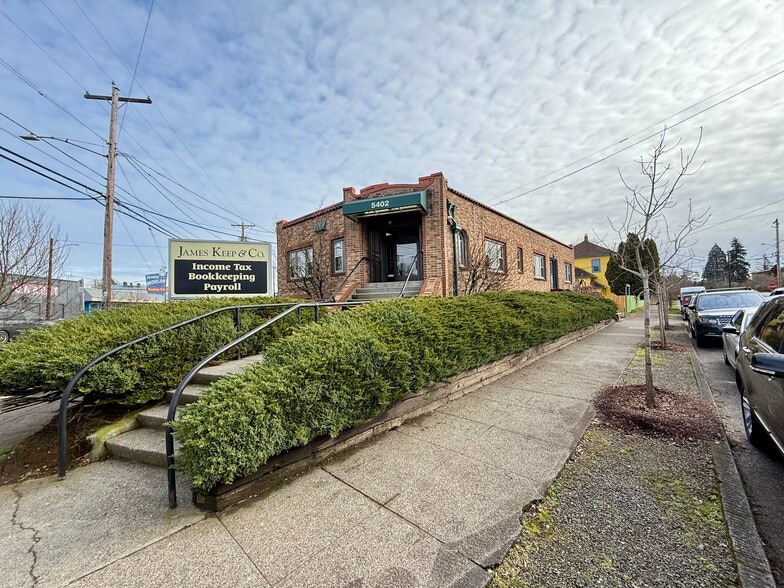 5402 SE Foster Rd, Portland, OR for sale - Building Photo - Image 1 of 7