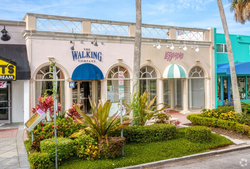 380 St Armands Cir, Sarasota, FL for lease - Primary Photo - Image 1 of 9