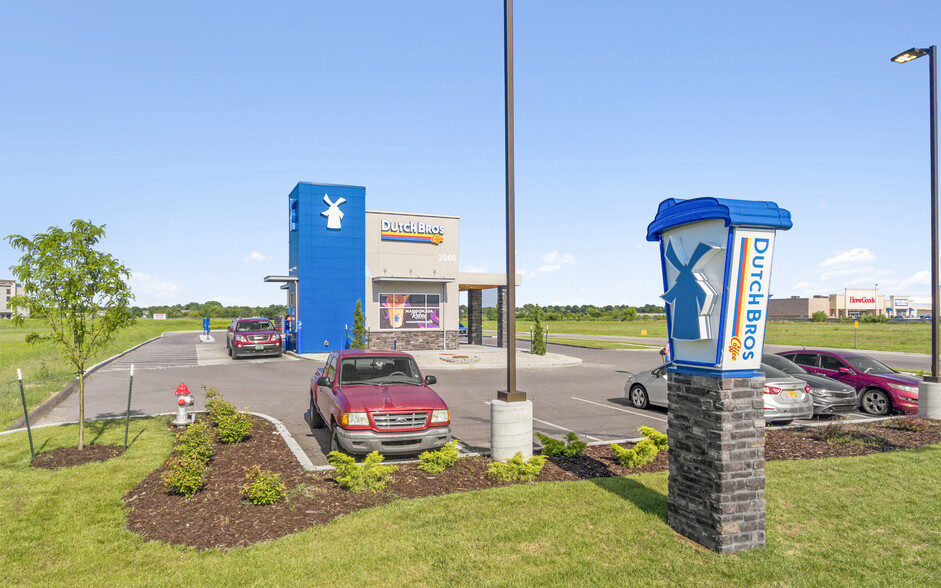 2860 N Maize Rd, Wichita, KS for sale - Building Photo - Image 1 of 1