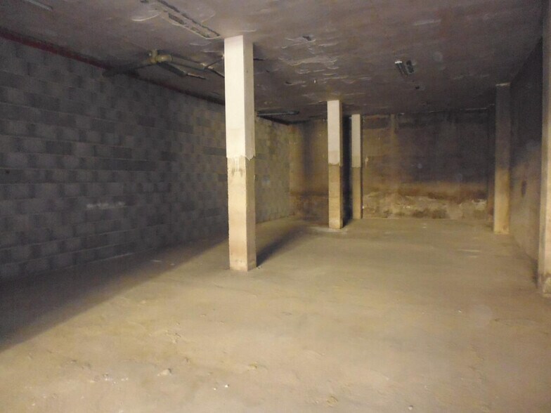 Retail in Alzira for sale - Building Photo - Image 2 of 14