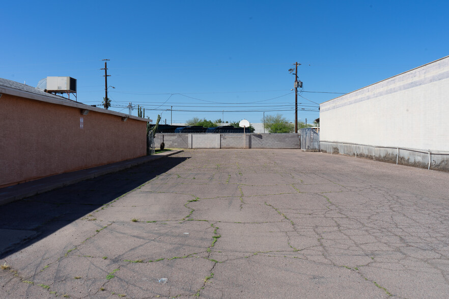 1702 & 1706 E Jefferson St, Phoenix, AZ for sale - Building Photo - Image 2 of 10