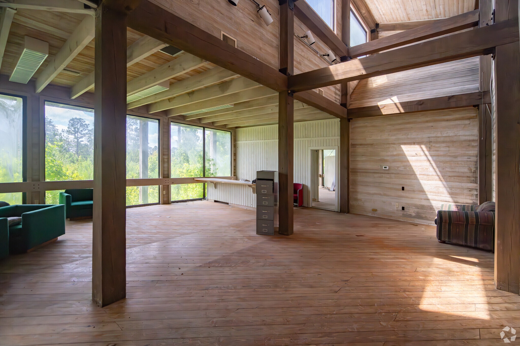 Hwy 363, Bon Wier, TX for sale Interior Photo- Image 1 of 4