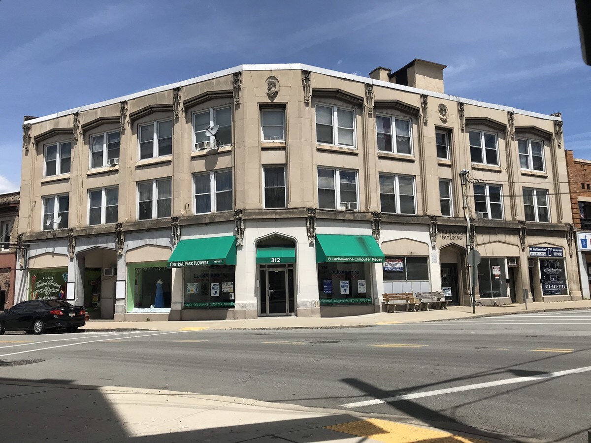 310312 Lackawanna Ave, Olyphant, PA 18447