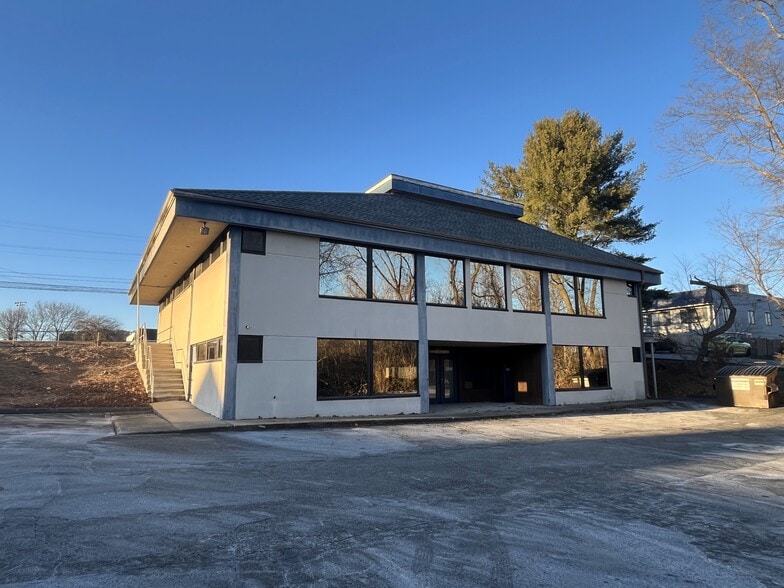 370 Boston Post Rd, Orange, CT for lease - Building Photo - Image 3 of 13