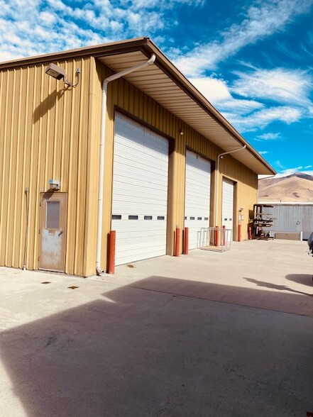 933 N Industrial Way, Ely, NV for sale - Building Photo - Image 1 of 1