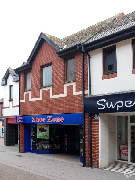 32-34 Chapel St, Exmouth for sale - Primary Photo - Image 1 of 4