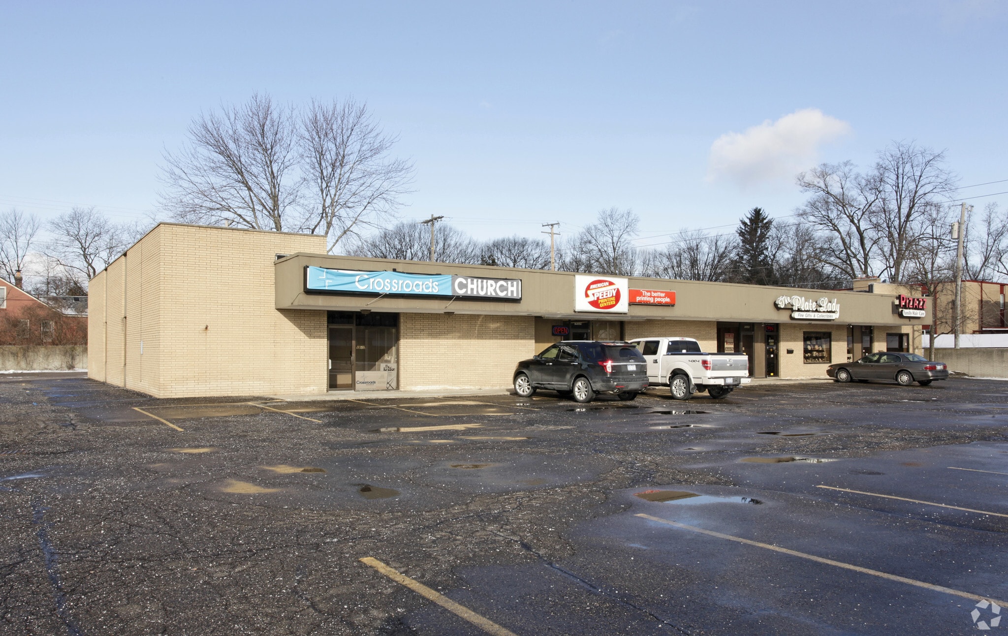 16325-16349 Middlebelt Rd, Livonia, MI for lease Primary Photo- Image 1 of 9
