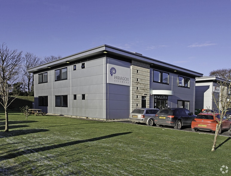 Pavillions 2 & 3 portfolio of 2 properties for sale on LoopNet.com - Primary Photo - Image 1 of 2