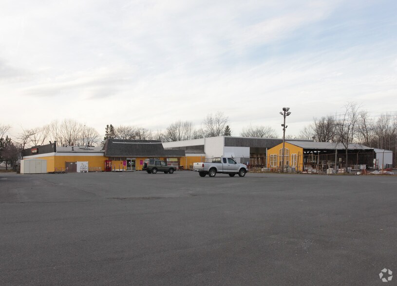 163 Troy Schenectady Rd, Watervliet, NY for sale - Primary Photo - Image 1 of 1