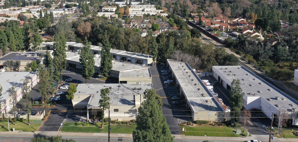 260 W Arrow Hwy, San Dimas, CA for lease - Building Photo - Image 2 of 6