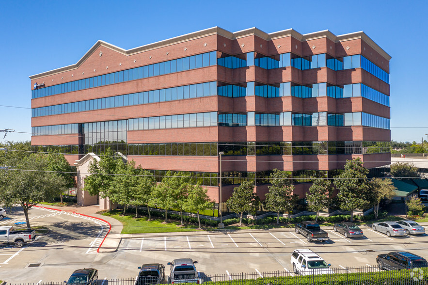 11200 Richmond Ave, Houston, TX for lease - Building Photo - Image 2 of 15