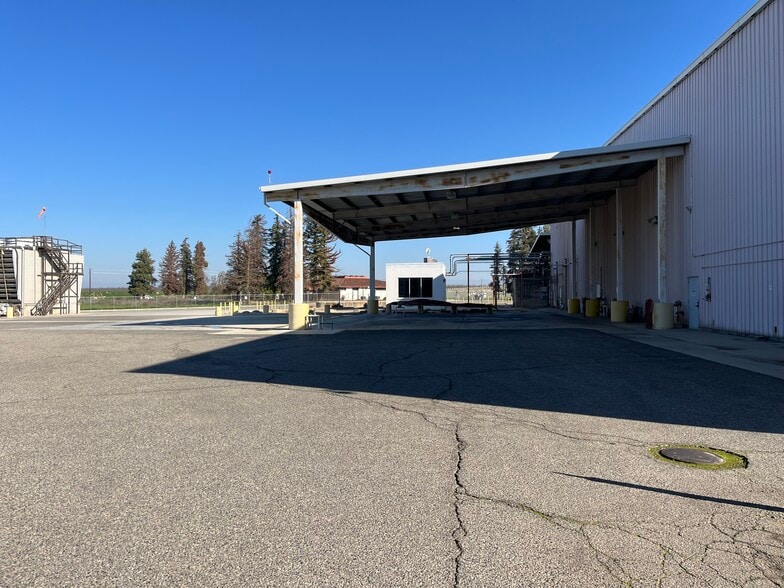 31754 Avenue 9, Madera, CA for sale - Building Photo - Image 3 of 12