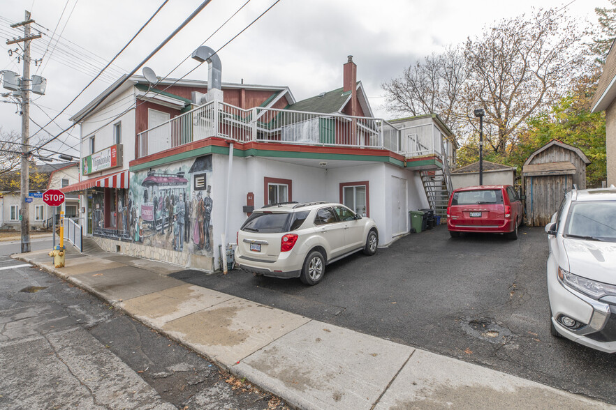 14 Marier Av, Ottawa, ON for sale - Building Photo - Image 3 of 22