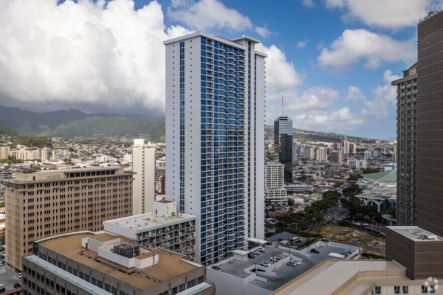 1631 Kapiolani Blvd, Honolulu, HI for lease - Building Photo - Image 3 of 8