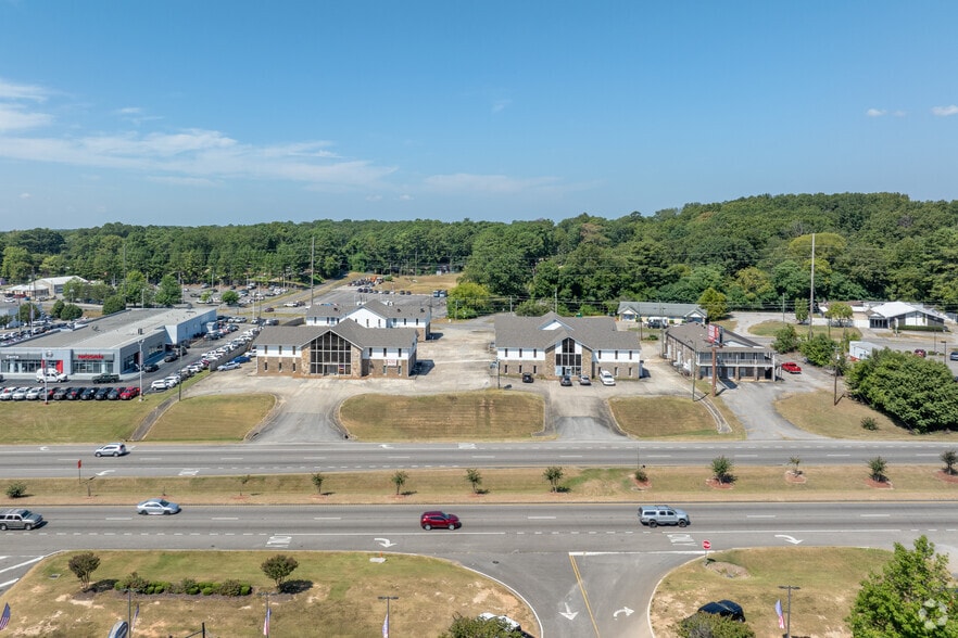 Center Point Business Park Portfolio portfolio of 4 properties for sale on LoopNet.com - Building Photo - Image 2 of 2