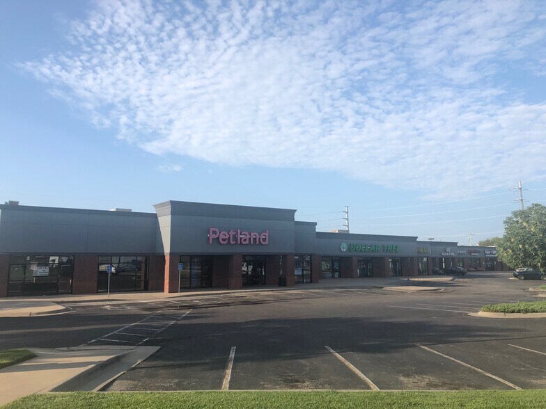 11333 E Kellogg Dr, Wichita, KS for lease - Building Photo - Image 1 of 12