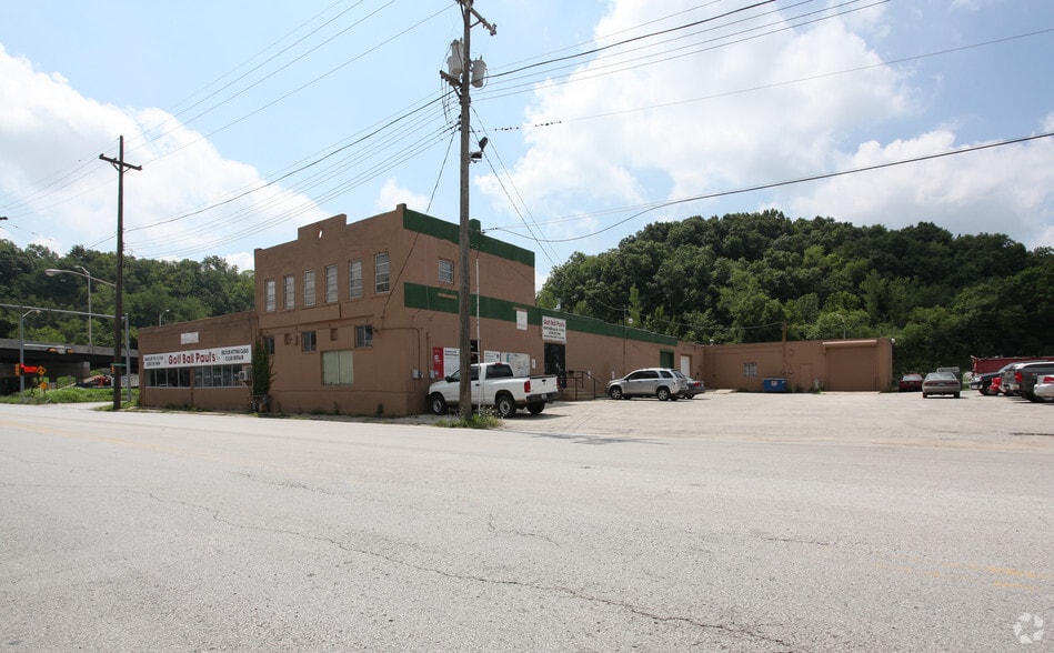 1209-1217 Southwest Blvd, Kansas City, KS for lease - Building Photo - Image 2 of 5