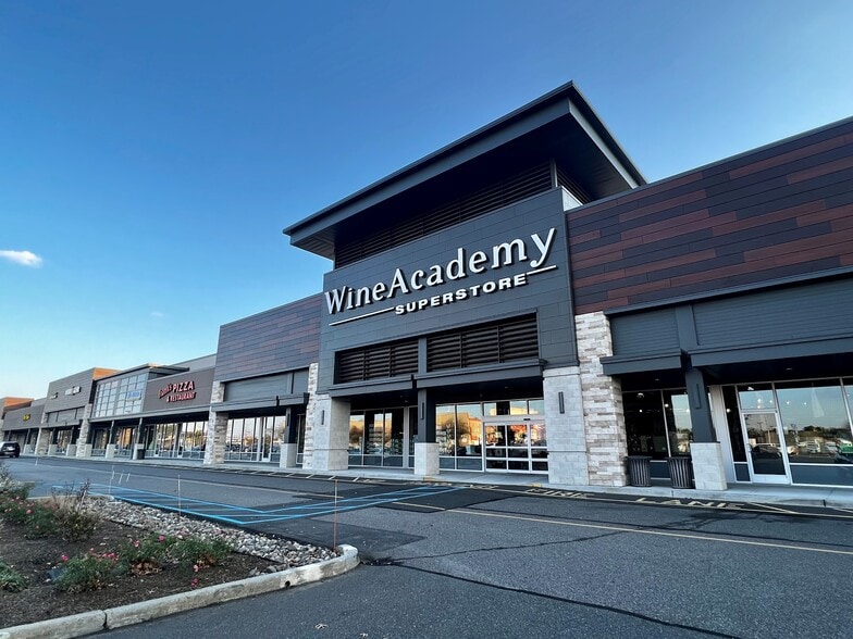 1900 Highway 70, Lakewood, NJ for lease - Building Photo - Image 1 of 9