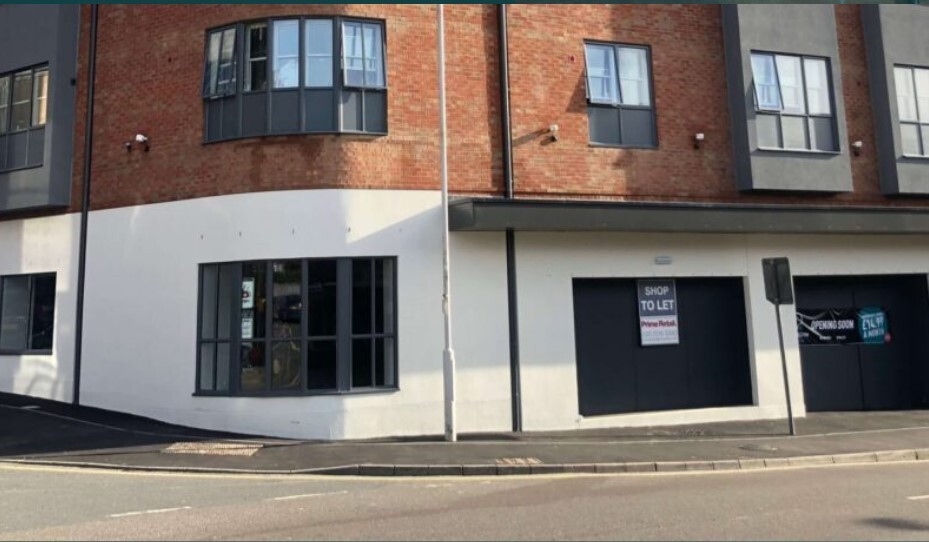 2 King St, East Grinstead for lease - Primary Photo - Image 1 of 1