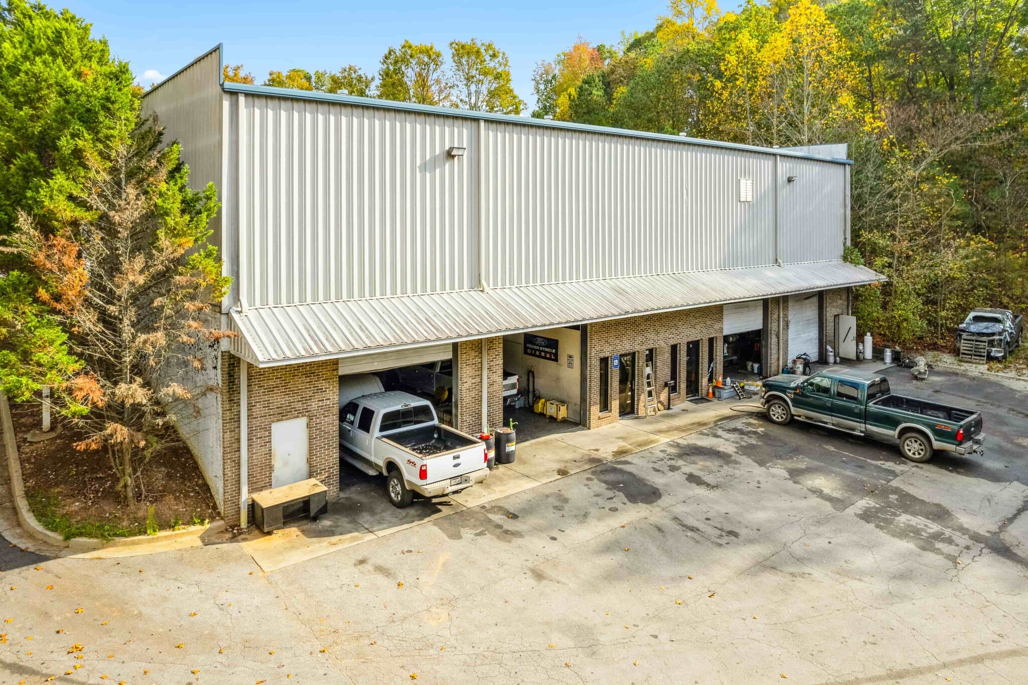 1046 Parkway Ct, Buford, GA for lease Primary Photo- Image 1 of 11