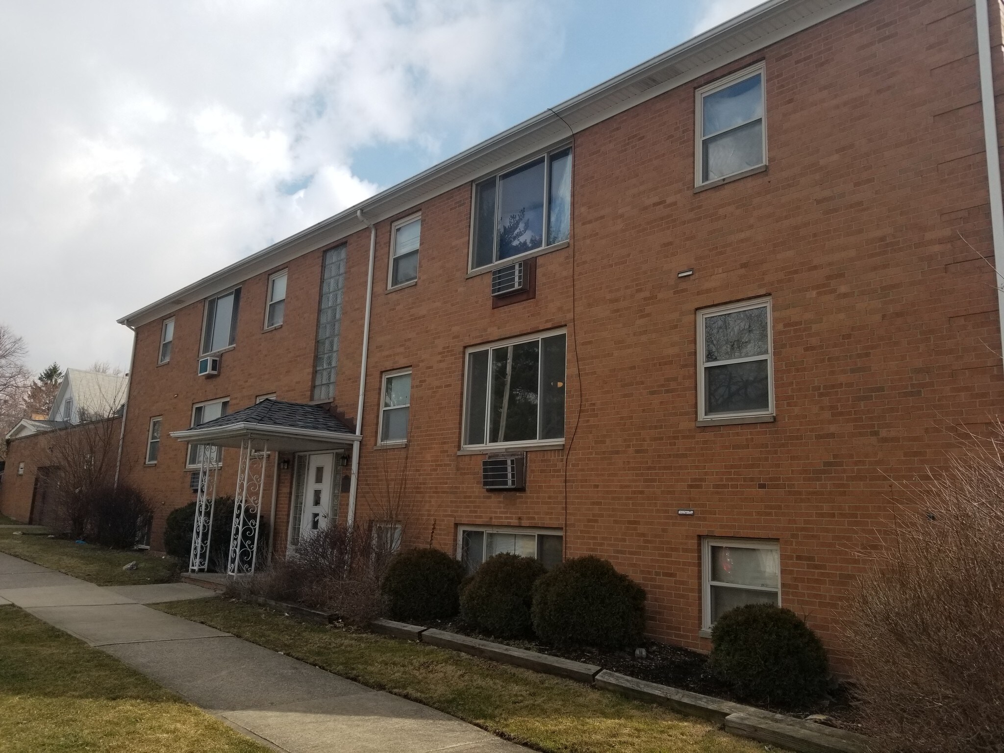 17703 Libby Rd, Maple Heights, OH for sale Building Photo- Image 1 of 1