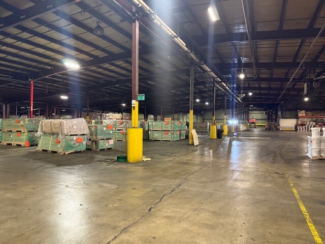 301 N Taylor Rd, Garrett, IN for lease - Building Photo - Image 2 of 11