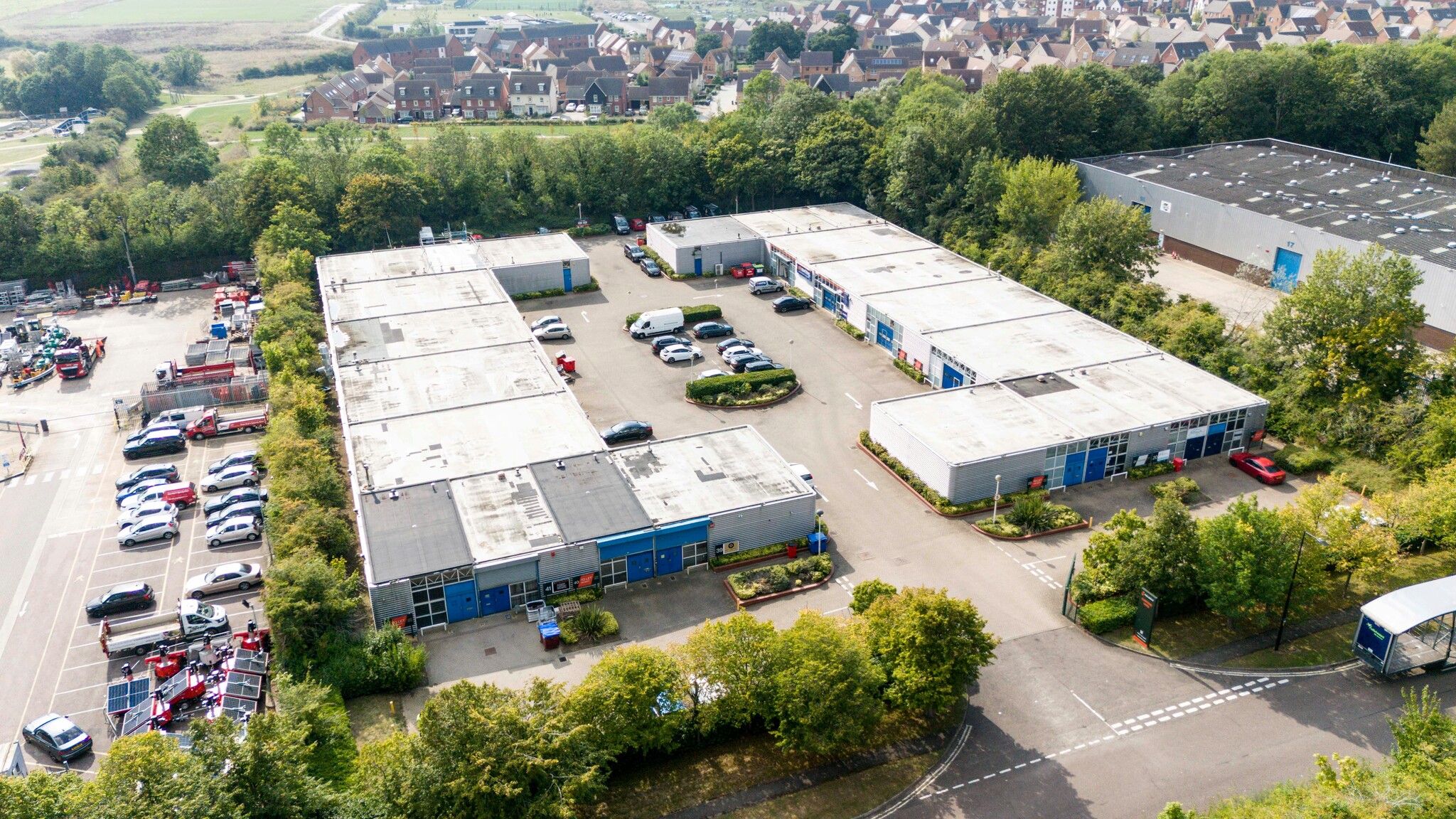 42 Carters Ln, Milton Keynes for sale Primary Photo- Image 1 of 1