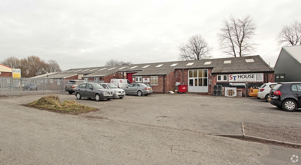 Causeway Ave, Warrington for sale - Primary Photo - Image 1 of 1