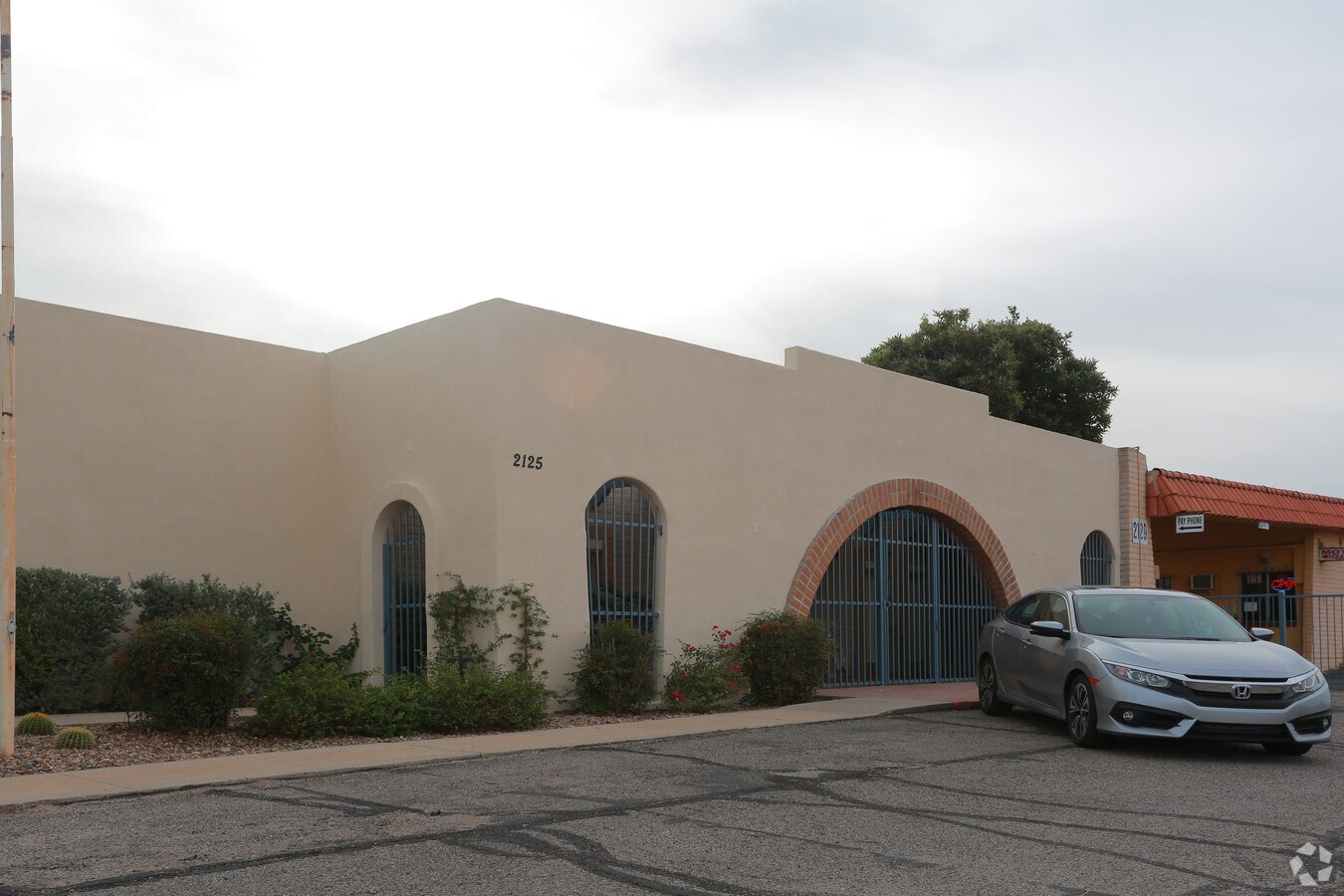 2125 S Craycroft Rd, Tucson, AZ 85711