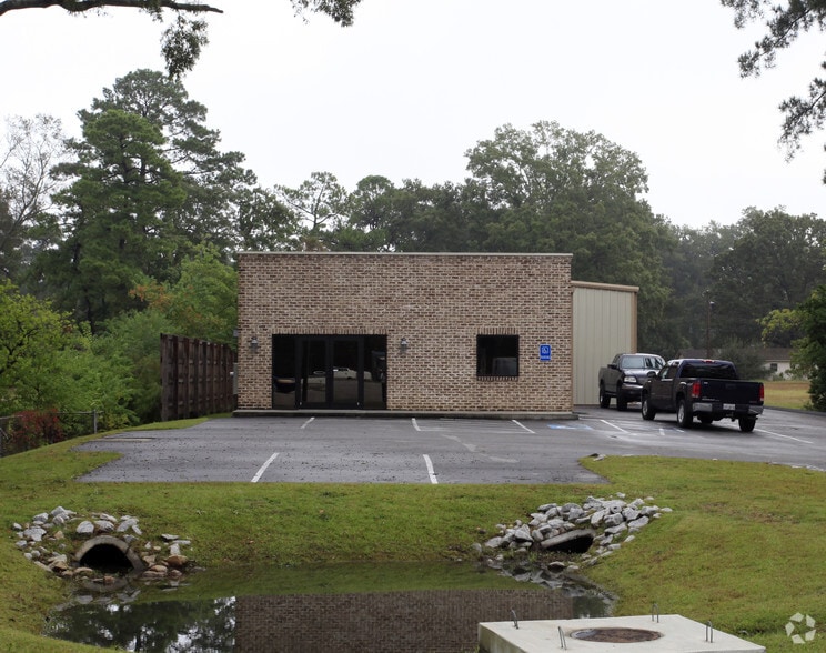 5134 Augusta Rd, Savannah, GA for lease - Building Photo - Image 2 of 5