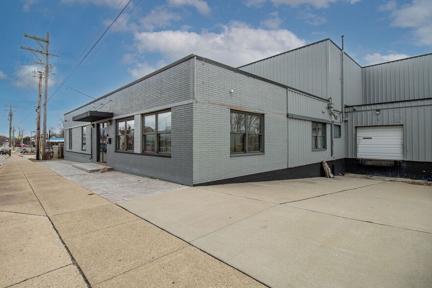 415 Greenwell Ave, Cincinnati, OH for lease - Building Photo - Image 2 of 18