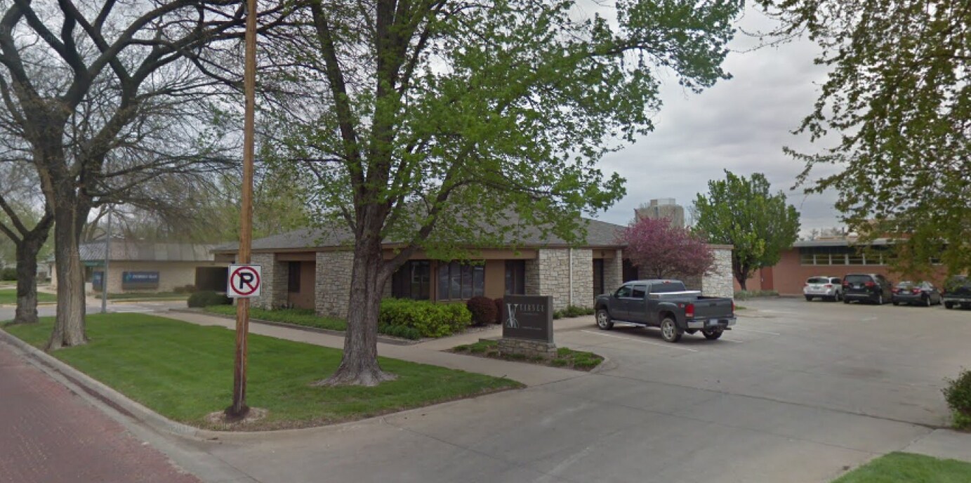 120 N Juliette Ave, Manhattan, KS for sale Primary Photo- Image 1 of 1