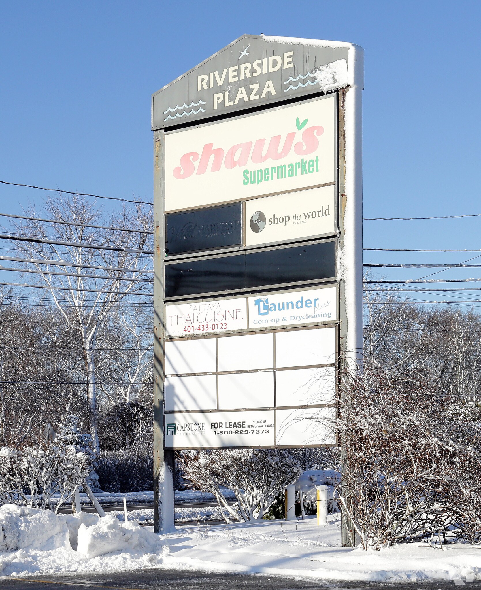 10501070 Willett Ave, East Providence, RI 02915 Riverside Plaza